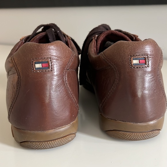 Tommy Hilfiger Leather sneakers - Picture 2 of 10